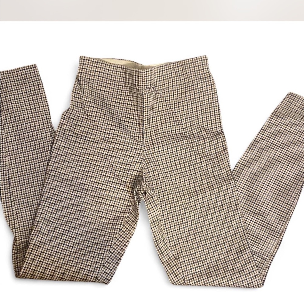 H&M Beige and Gray Knitwear